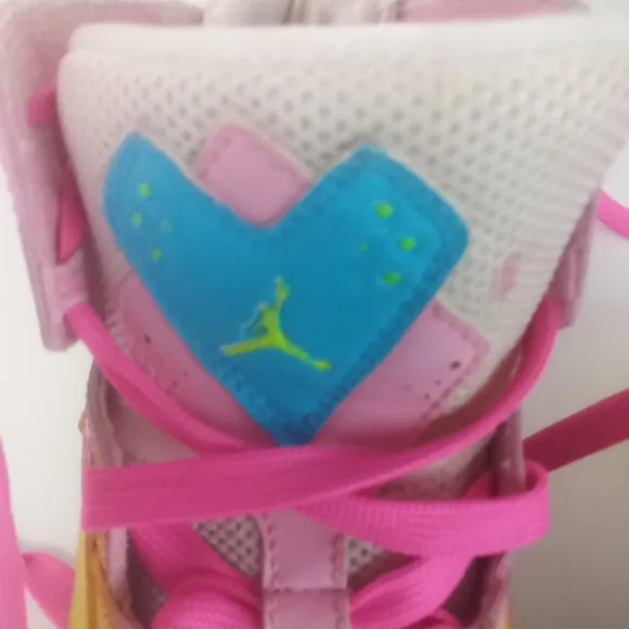 Air Jordan Retro Flight Customized Paint Rare Sneakers 677238-131 Size 6Y 7.5W