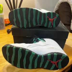 Air Jordon sneakers X Retro size 7Y