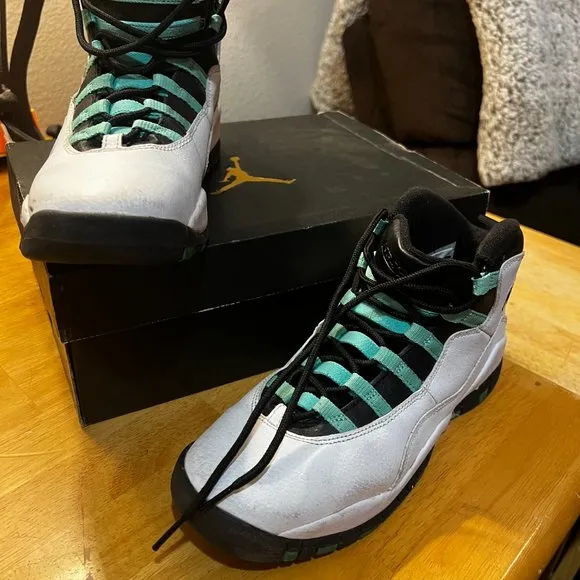 Air Jordon sneakers X Retro size 7Y