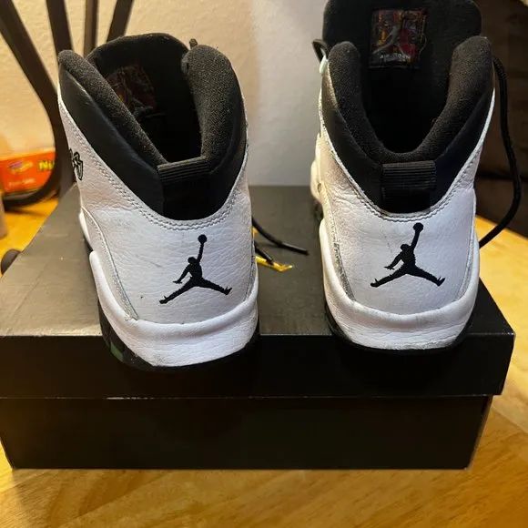 Air Jordon sneakers X Retro size 7Y