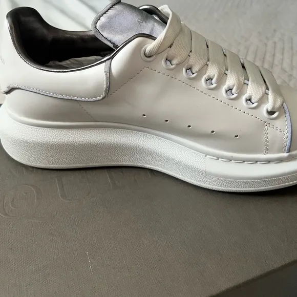 Alexander McQueen REFLECTIVE Platform Leather Sneakers