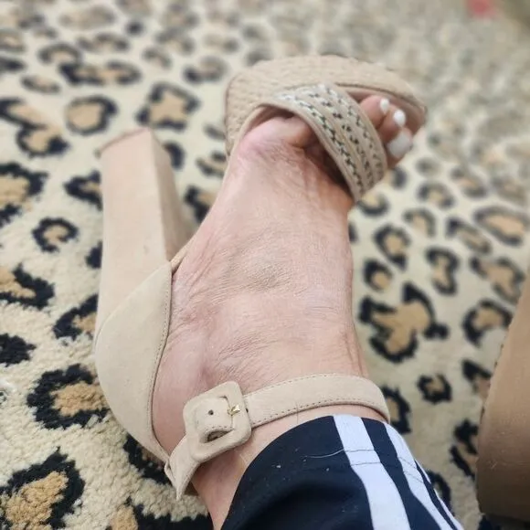 Alexandre Birman Tan Suede Platform Chunk Heel Sandals 8.5/39.5 Ret $700 Barneys