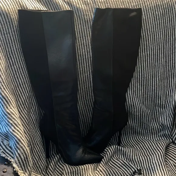 Alice &amp; Olivia knee high black suede/snakeskin boots- NWT!