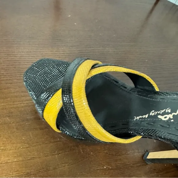 Alice &amp; Olivia Lizabeth Black &amp; Yellow patent leather Ankle Strap Platforms 6.5
