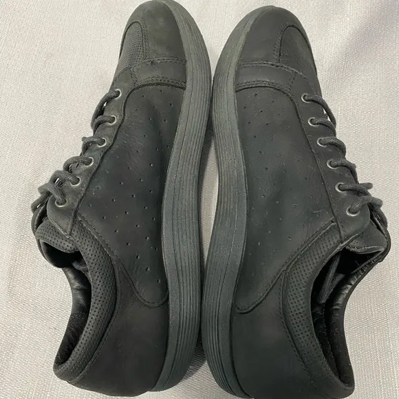 ALTRA CAYD FOOTSHAPE Black Leather Shoes Men Size 10