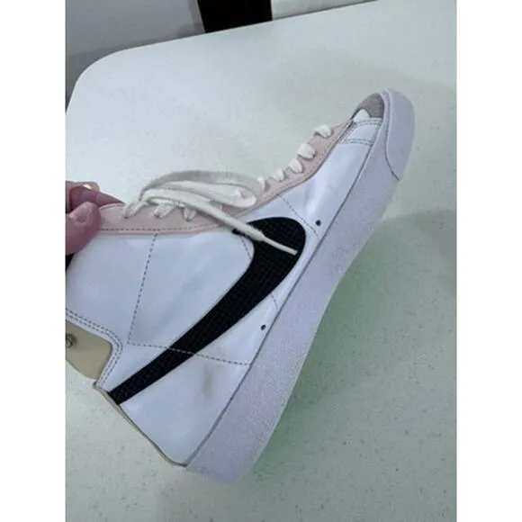 &quot;NIKE&quot; Blazer High tops, Girls, Game On,Team Up, Sneakers Size 10, Activewear