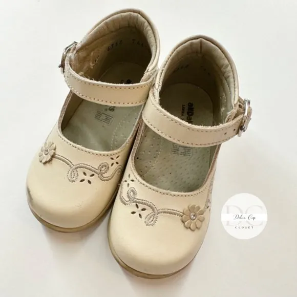 ANDANENES Girl Toddler Shoes IVORY Size 8