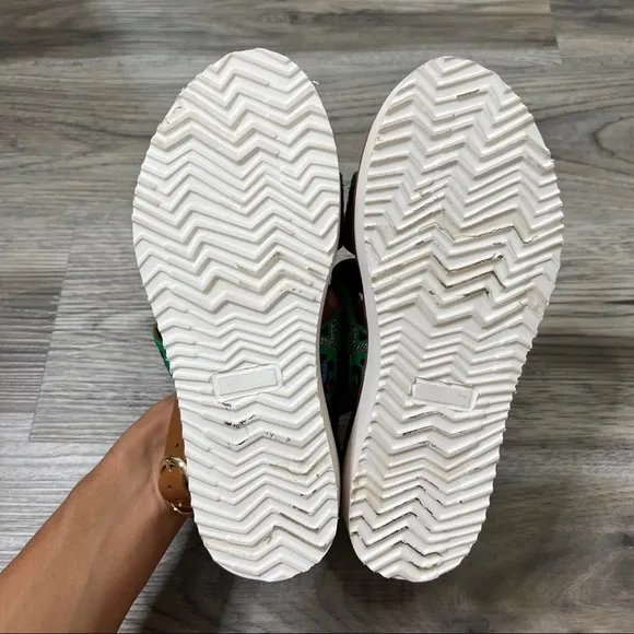 Anthropologie Platform Embroidered Sandals Shoes sz 7.5