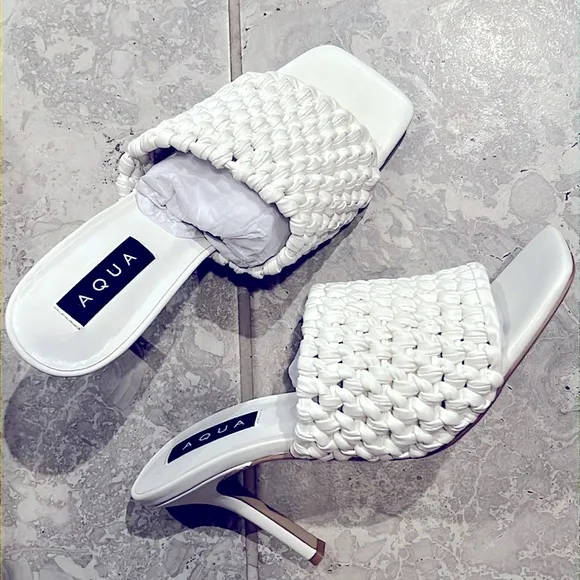 Aqua Padded Woven Katy Square Toe Stiletto Heeled Sandals in White, Size 10 NEW