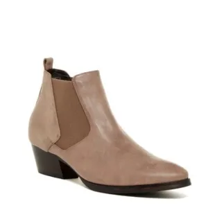 AQUATALIA ‘Fabia' Weatherproof Ankle Bootie 5.5