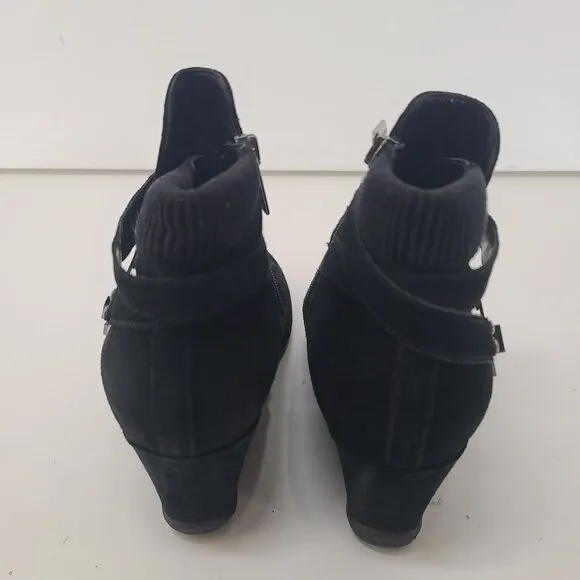 Aquatalia Suede Women's Wedge Ankle Boots Black Size 6 Classic