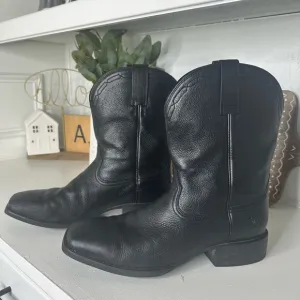 Ariat Black Square Toe Western Cowboy Classic Black Boots Men's - Size 11D