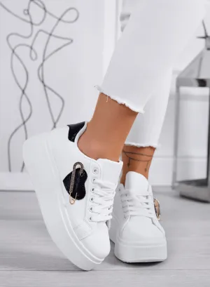AURELIA - Sneakers platform bianche con applicazione spilla gioiello