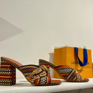 Axel’s Sandals -Size 7 or 37  Boutique Brand . NEW