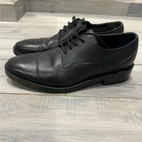 BALENCIAGA LOGO DERBY SHOE
