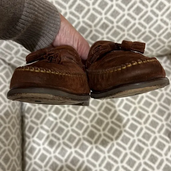 BALLY loafer, luxurious, high quality, nubuck with leather accents and tassels