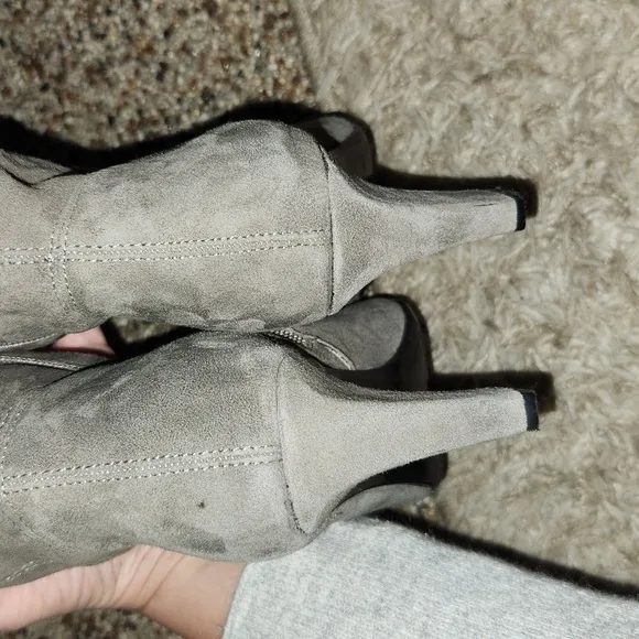 Bandolino Bacia tall suede boots, size 9