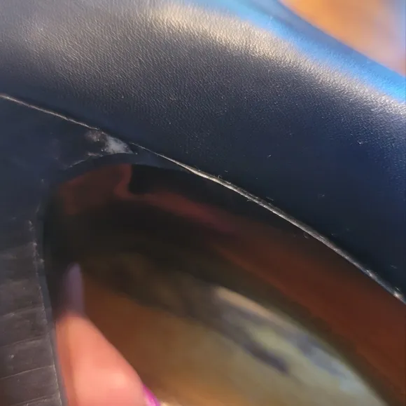 BCBG Genuine Black Leather Almond Round Toe Heels Shoes Stilletos Size 8.5