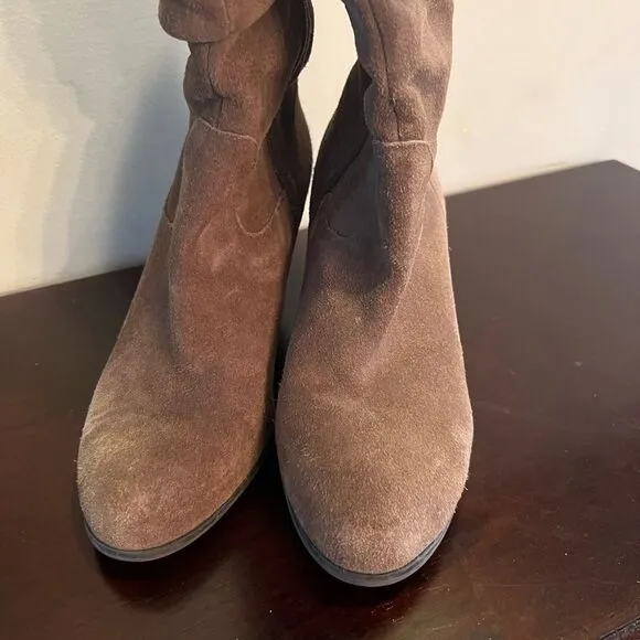 BCBG Paris Charlita Suede Slouch Boots size 8