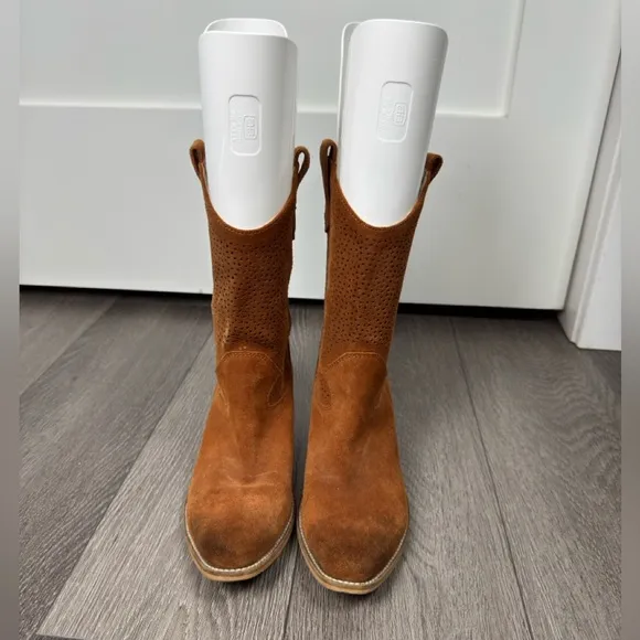 BCBGeneration Ankle Boots 7.5/37.5 Tan Brown Suede Leather Cowboy Heel Boots