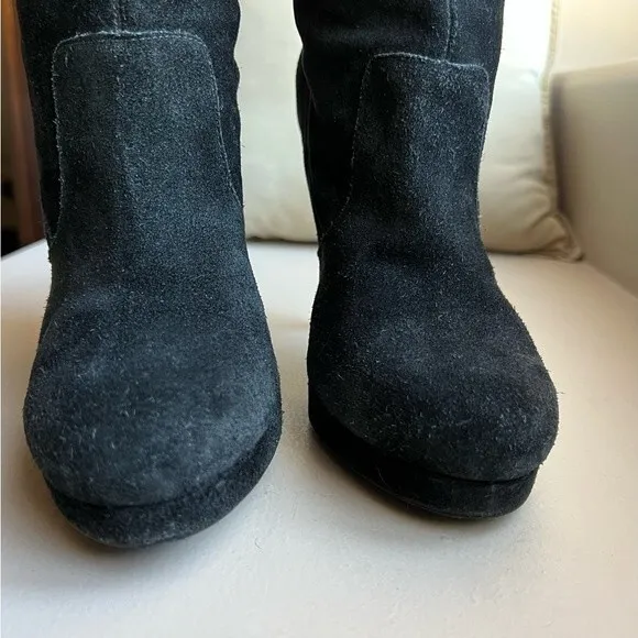 BCBGeneration Dishy Black Suede Platform Heeled Boots Women’s Size 9