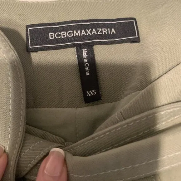 bcbg maxazria Solid Olive Green Rayon Spandex Belt High Rise Shorts Xxs