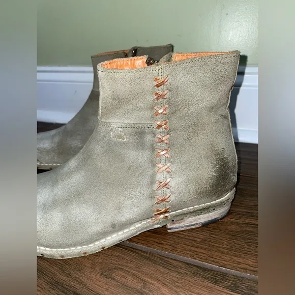 Bed Stu Suede Distressed Green Side Zip Whipstich 8 Boho, Western Booties