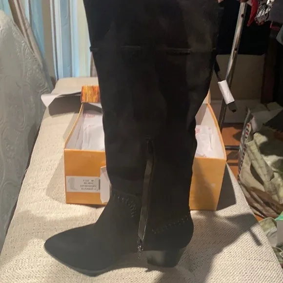 Bella Vita Black  Heel Boots NEW