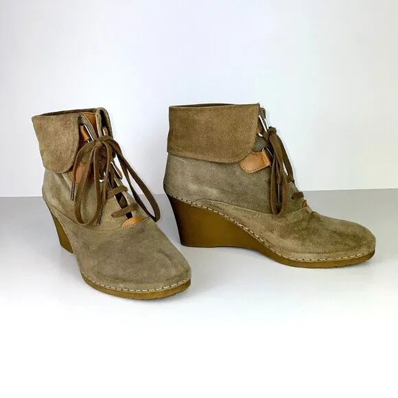Bettye Muller Suede Wedge Lace Up Boots Taupe Beige Ankle Booties Women's 39 8.5