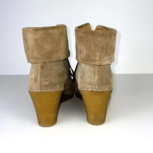 Bettye Muller Suede Wedge Lace Up Boots Taupe Beige Ankle Booties Women's 39 8.5