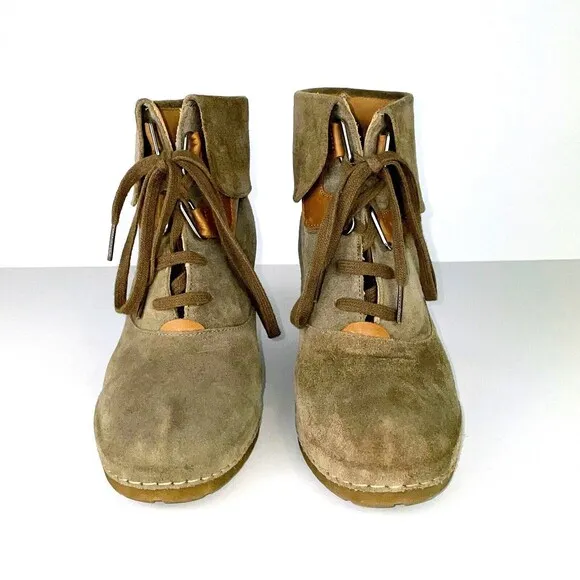 Bettye Muller Suede Wedge Lace Up Boots Taupe Beige Ankle Booties Women's 39 8.5