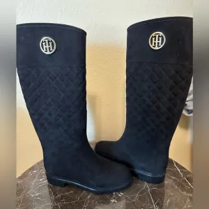 Black suede Tommy Hilfiger boots