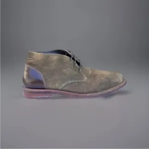 Blonde Brown Suede Chukka Boots Size 10.5