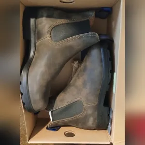 Blundstone Brown Chelsea Boots Durable Weathered Leather