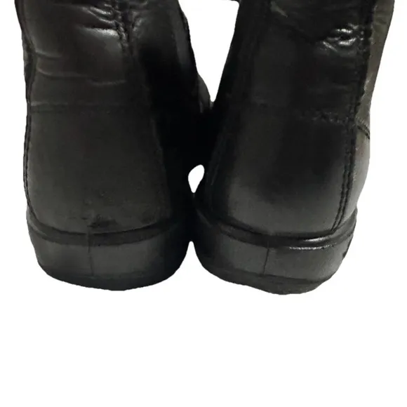 Blundstone Classic Black Chelsea Boot in Women’s Sz 9/Mens 7 US/6 AU/UK