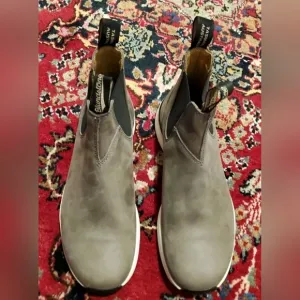 Blundstone Gray Chelsea Boots with Elastic Panels