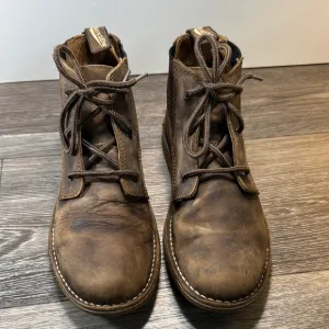 Blundstone Men's Brown Leather Boots size 9.5 (b107)