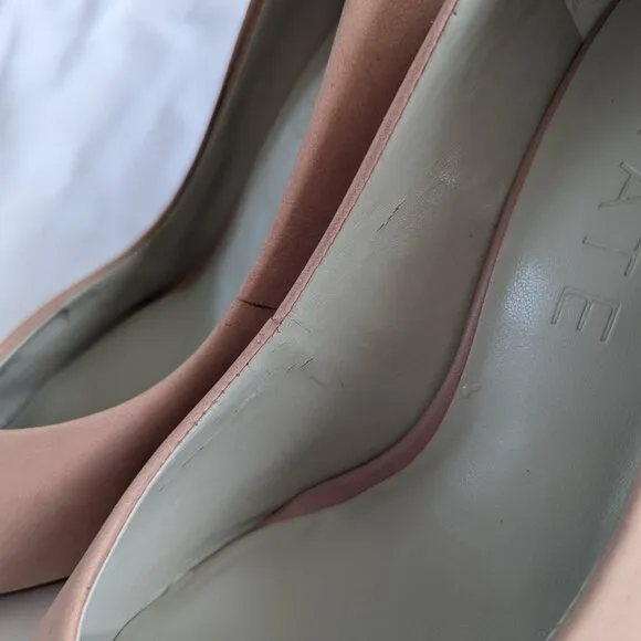 Blush Pink leather block heel pointed toe pump - retro-inspired