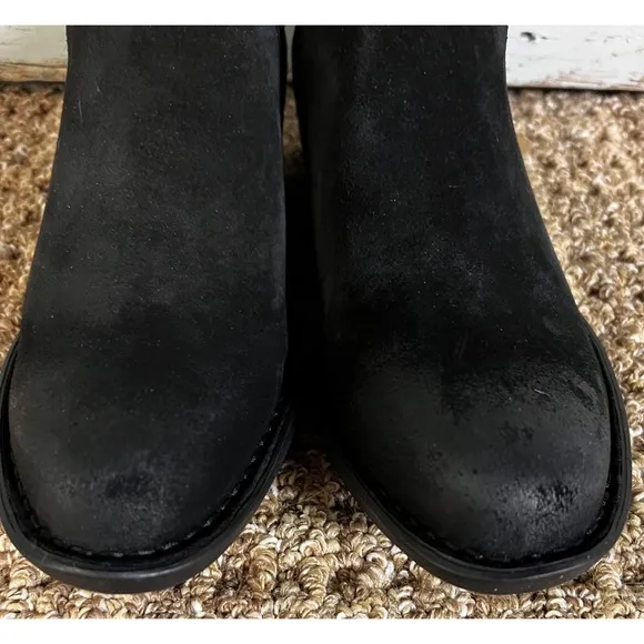 Born Brie Black Suede Boots 6