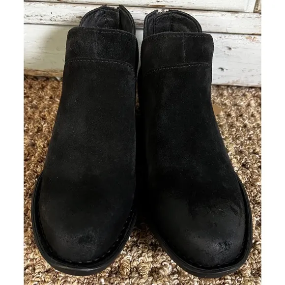 Born Brie Black Suede Boots 6