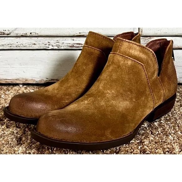 Born Brie Suede Booties Boots 6
