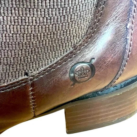 Born Brown Leather Boots with Block Heel 7.5 size stretch calf excellent condit