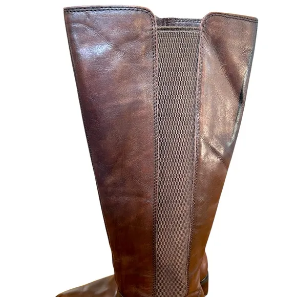 Born Brown Leather Boots with Block Heel 7.5 size stretch calf excellent condit