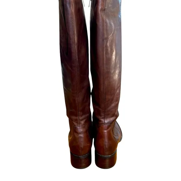 Born Brown Leather Boots with Block Heel 7.5 size stretch calf excellent condit