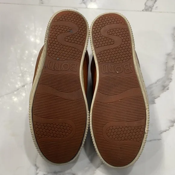Born hand crafted footwear tan leather with side zipper 9m