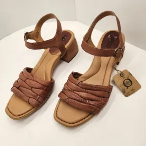 Born sandals women's 9M brown woven leather Shonie block heel cottage new $130