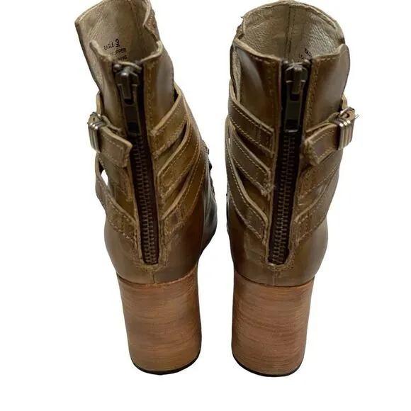 Brand new in Box Freebird by Steven Eagle Peep Toe Heeled Sandals Tan Size 9