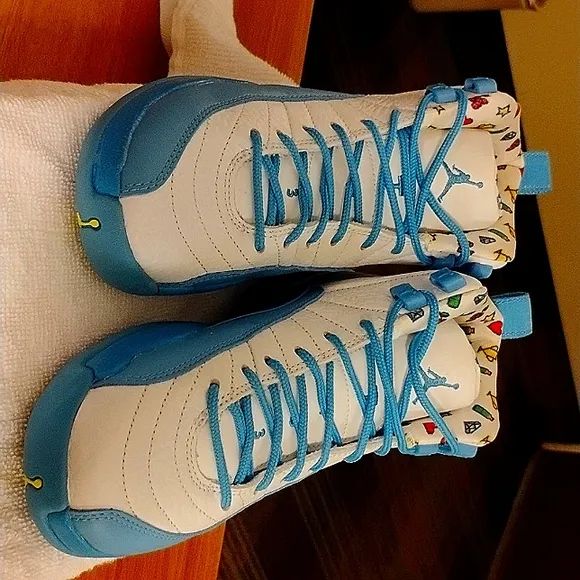 *BRAND NEW* Nike Air Jordan 12 XXII Retro - Kids Youth Size 3.5