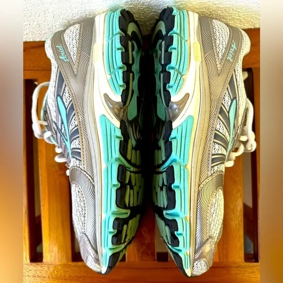 Brooks Ariel, size 9 EU 40.5 aqua/silver/gray, width B