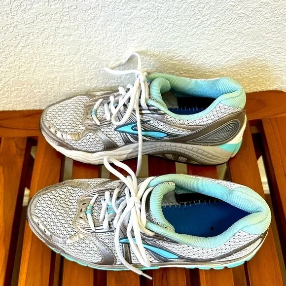 Brooks Ariel, size 9 EU 40.5 aqua/silver/gray, width B